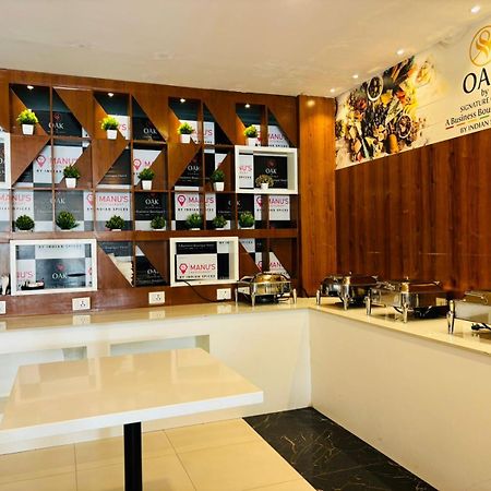 Hotel Oak By Signature Airport Zone Hyderabad Shamshabad Esterno foto