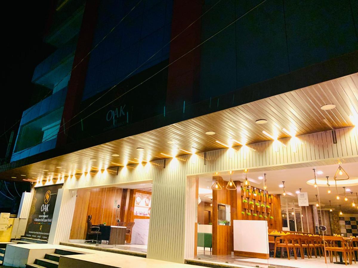 Hotel Oak By Signature Airport Zone Hyderabad Shamshabad Esterno foto