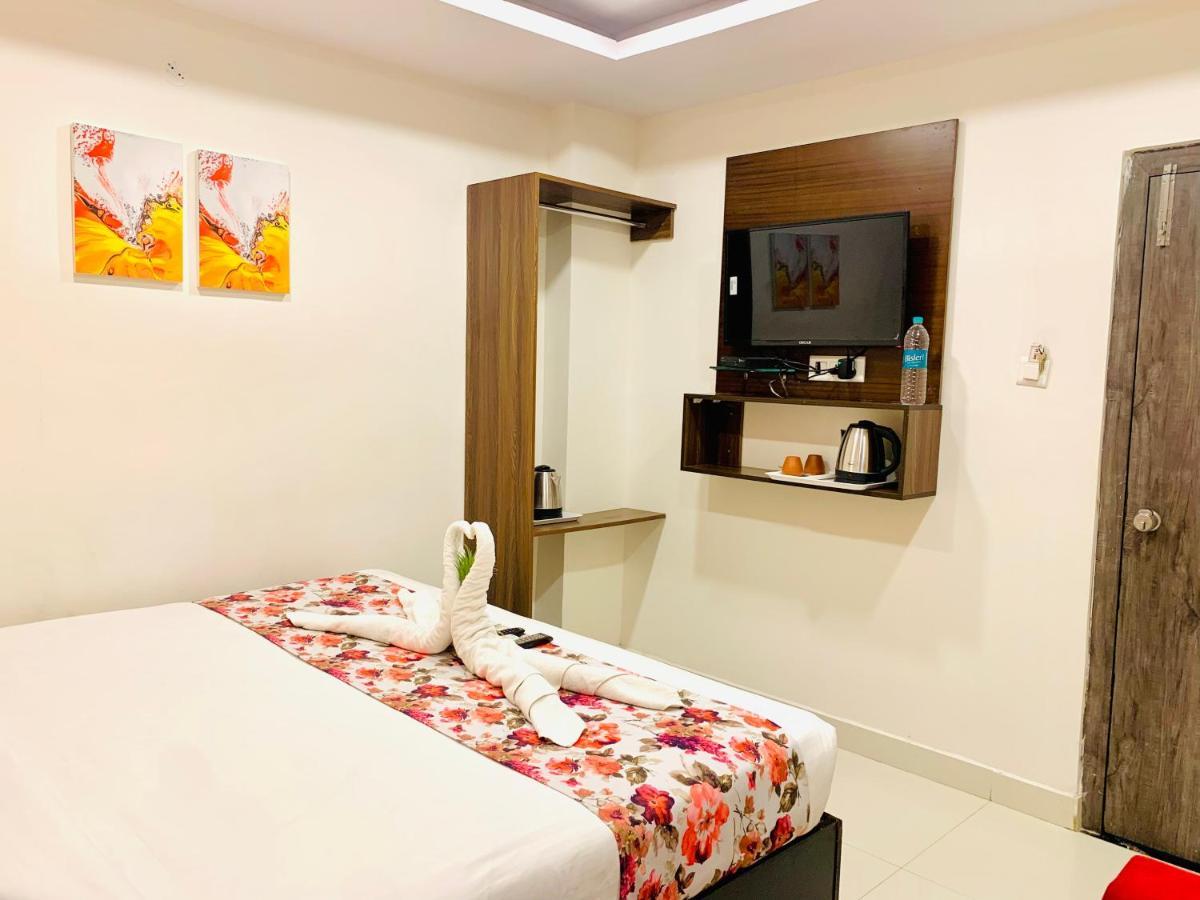 Hotel Oak By Signature Airport Zone Hyderabad Shamshabad Esterno foto