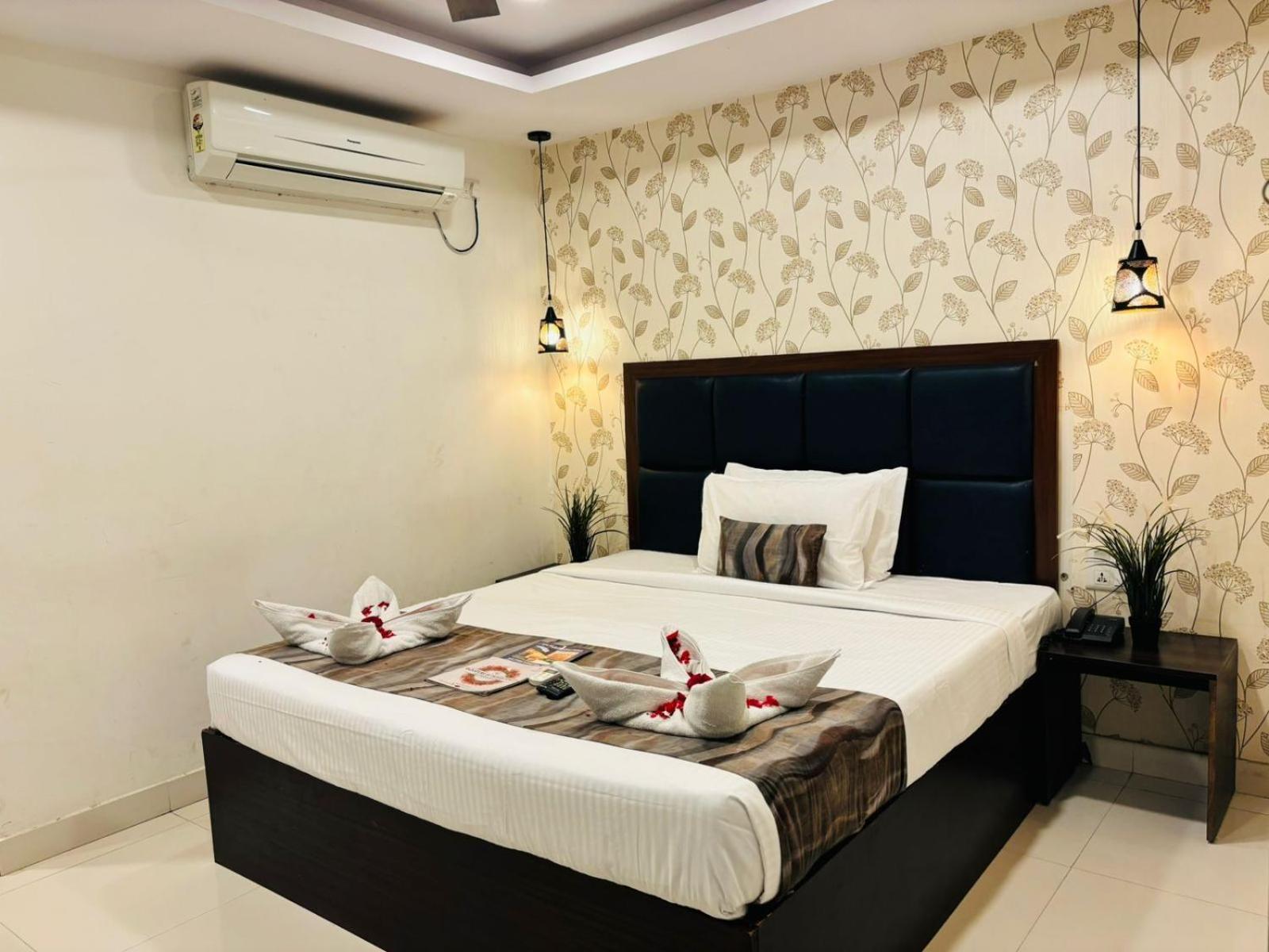 Hotel Oak By Signature Airport Zone Hyderabad Shamshabad Esterno foto