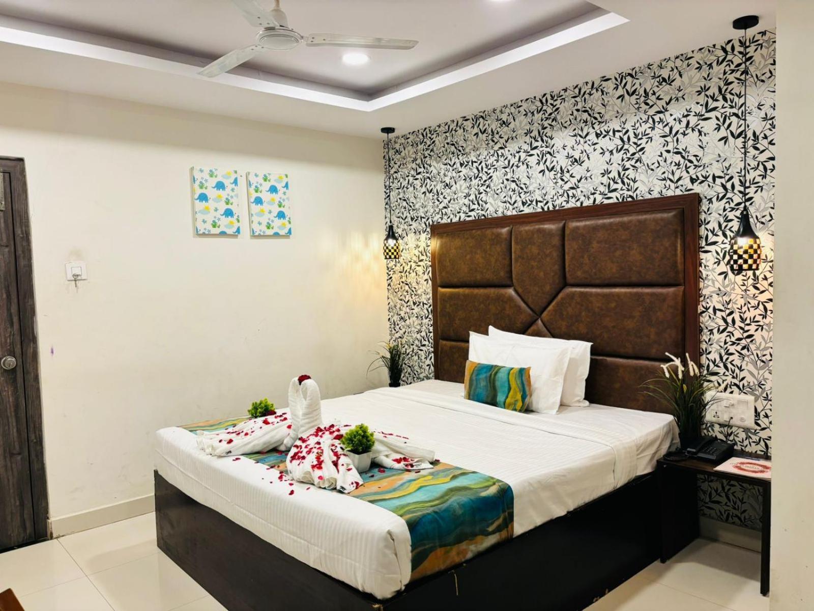 Hotel Oak By Signature Airport Zone Hyderabad Shamshabad Esterno foto